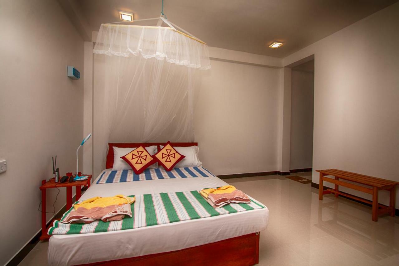 Dulmini Homestay エッラ エクステリア 写真